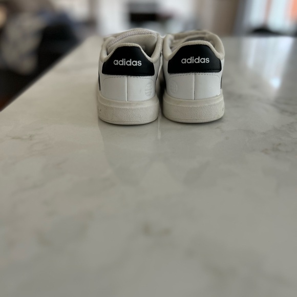 Adidas Kids Grand Court 2.0 Sneakers - White and Black - Picture 6 of 7